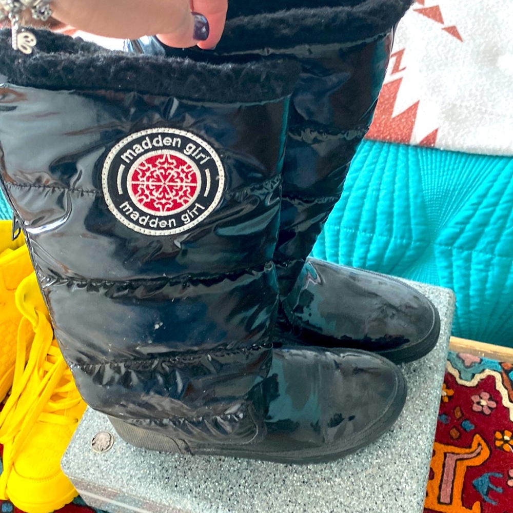 Madden Girl snow boots
